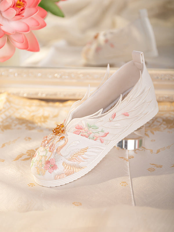 pearl antique embroidered shoes yc50076