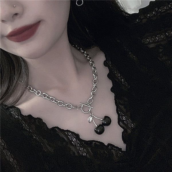 Dark series black cherry necklace yc23387