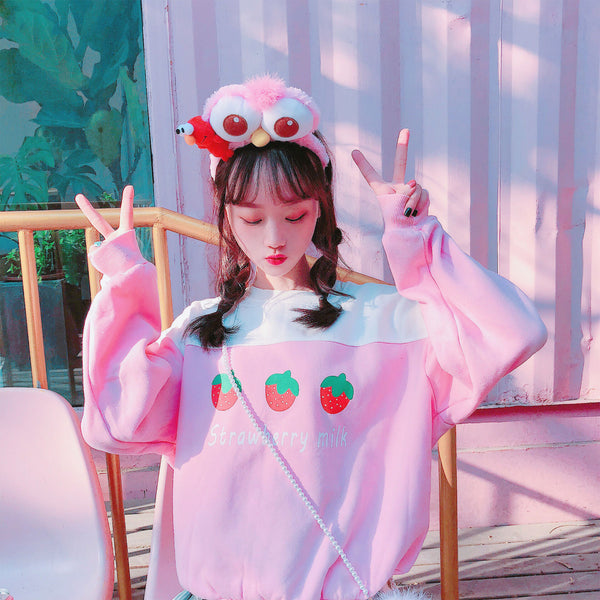 Cute Strawberry Sweatshirt yc21026