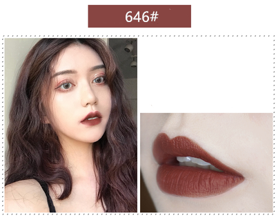 Chinese retro style small gold lipstick   YC21250