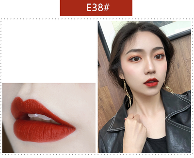 Chinese retro style small gold lipstick   YC21250