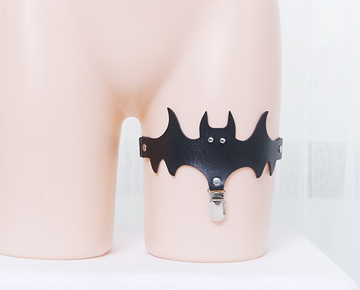 Harajuku leather bat love heart ring YC20188