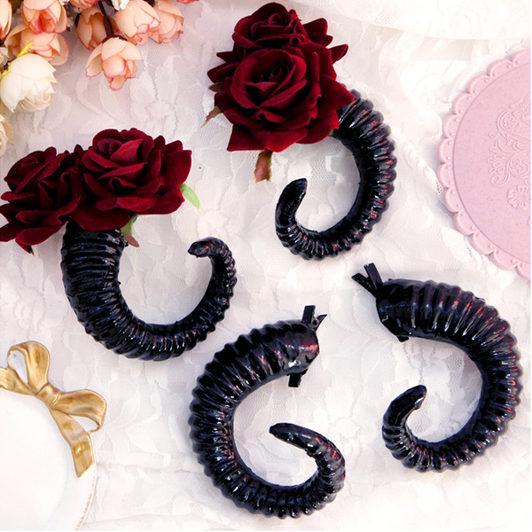 Lolita Rose Croissant Hair Clip yc22282