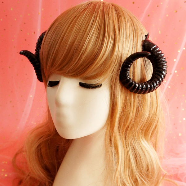 Lolita Rose Croissant Hair Clip yc22282