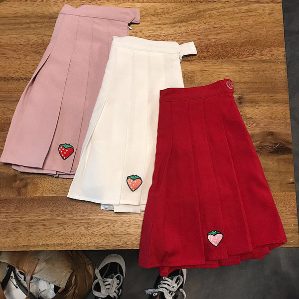 Cute Strawberry Pleated Skirt yc21018